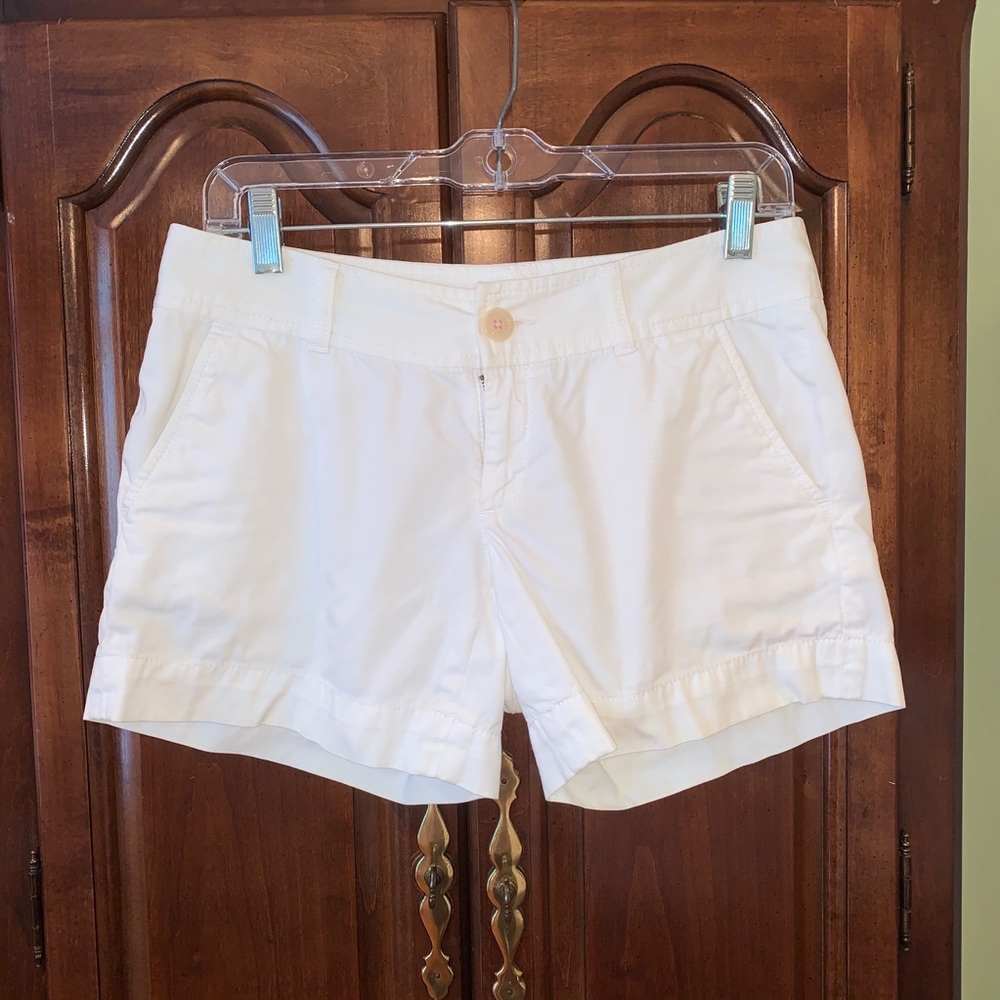White Lilly Pulitzer Callahan shorts